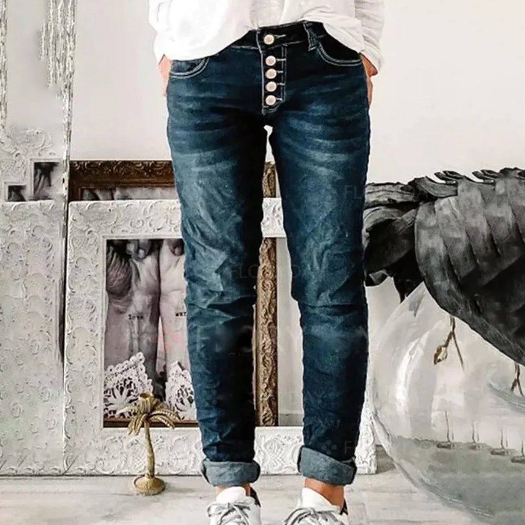 Kaeril - Modern Flexibel Alltagsstar. – Die Wolff Jeans ist dein Denim-Begleiter für jede Gelegenheit.