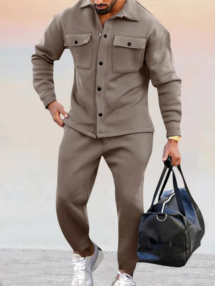 ZAYAN – DAS JOGGING-SET MIT JACKE & HOSE FÜR SPORTLICHE STILIKONEN